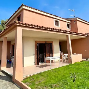 iss-travel-gli-asfodeli-large-apartments-with-private-terrace.in-sardinia.net/